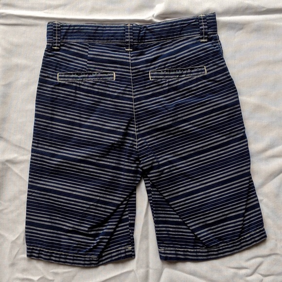 Gymboree shorts - Picture 2 of 2
